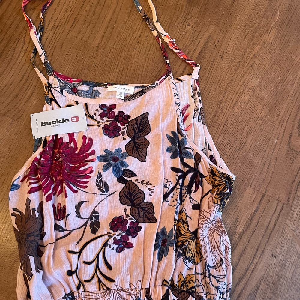 En Crème Floral Dress size medium soft pink